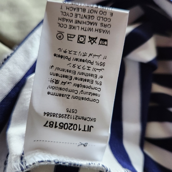 Navy and White Pocket T NWT L - Picture 3 of 3